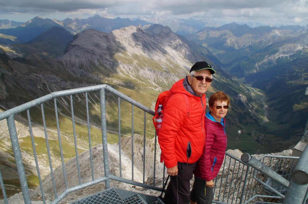 Haus St. Bernard Appartement Pettneu am Arlberg Buitenkant foto